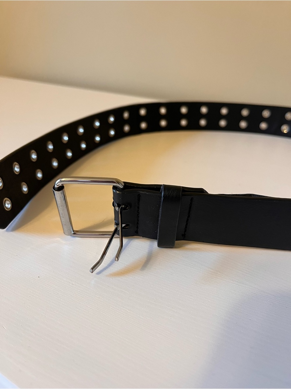 Brandy Melville Black and Silver Accented Belt